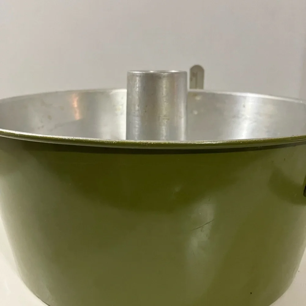 Vintage Mirro Aluminum Angel Food Cake Pan Green with Original Sticker